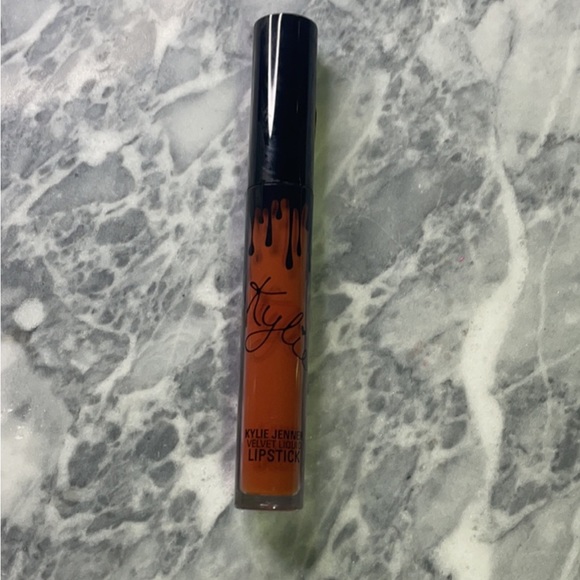 Kylie Cosmetics Velvet Liquid Lipstick Heat